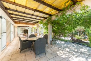 maison 11 Pièces en vente sur EGUILLES (13510)