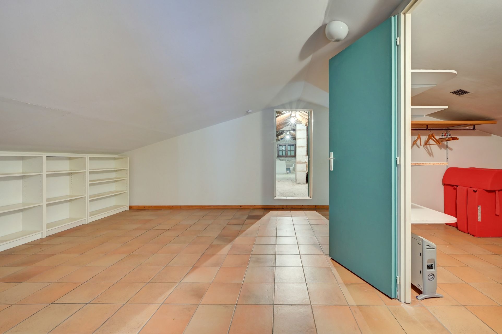 house 8 Rooms for sale on AIX EN PROVENCE (13100)