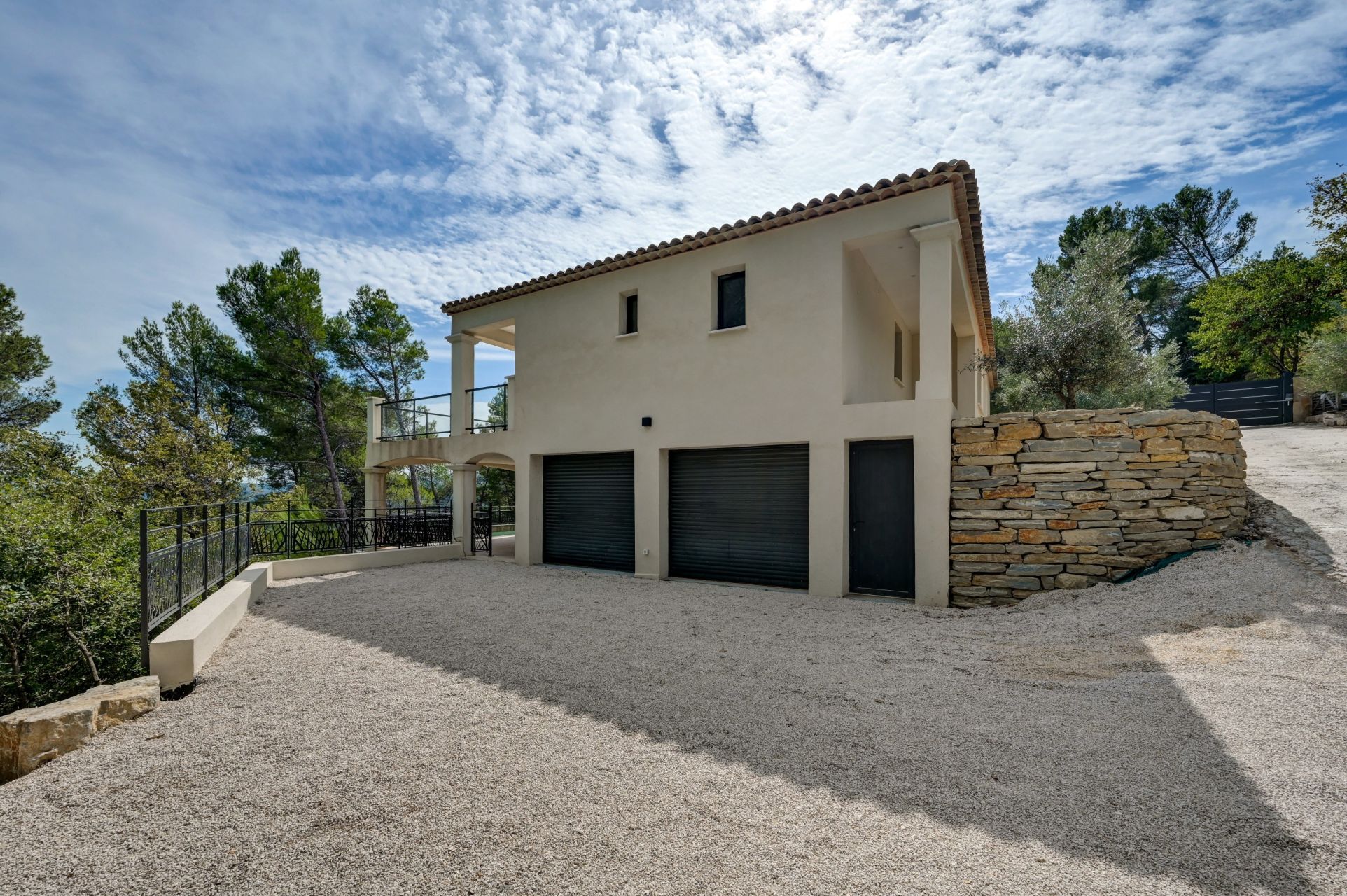 maison 7 Pièces en location sur AIX EN PROVENCE (13100)