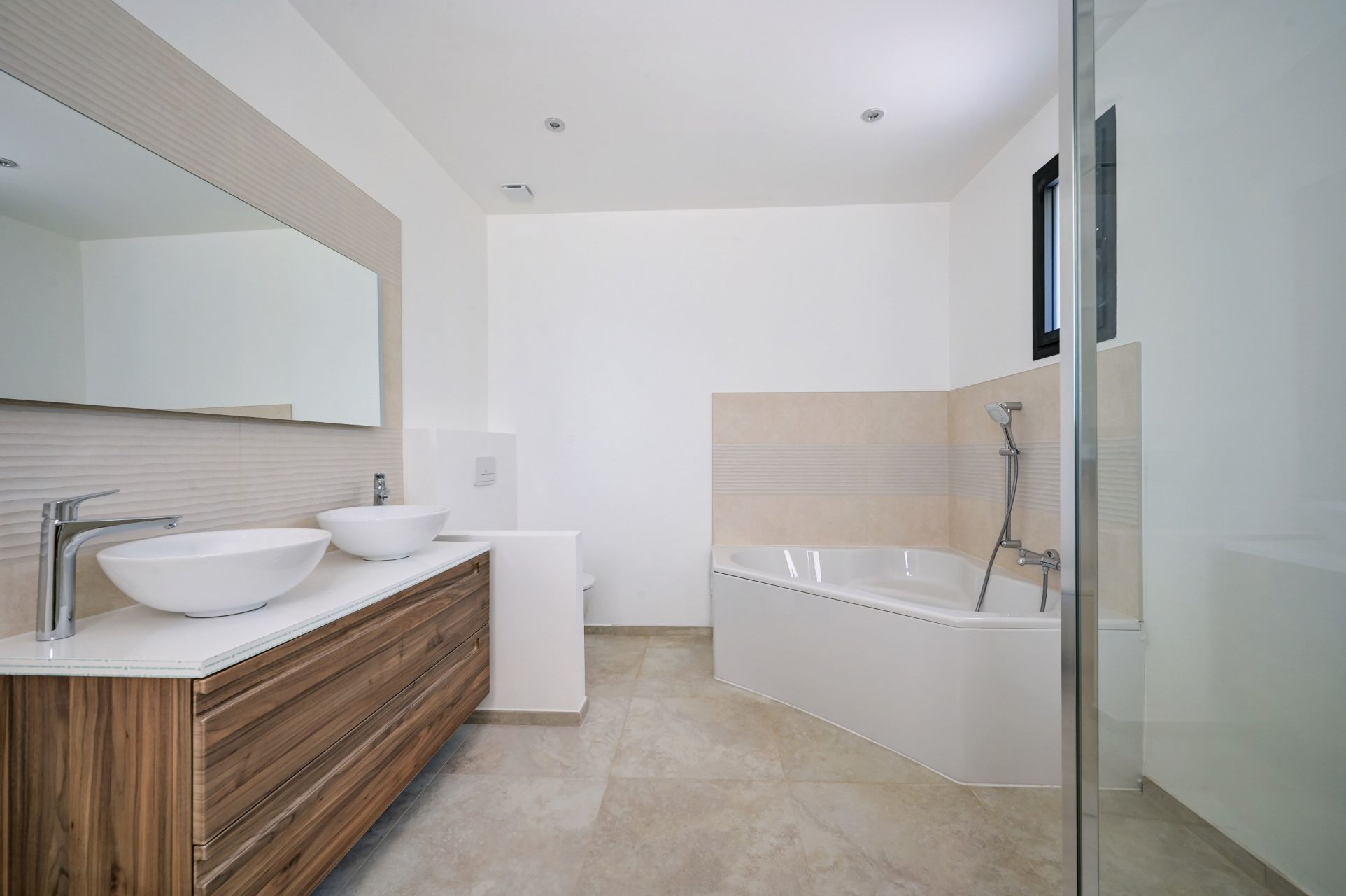 house 7 Rooms for rent on AIX EN PROVENCE (13100)