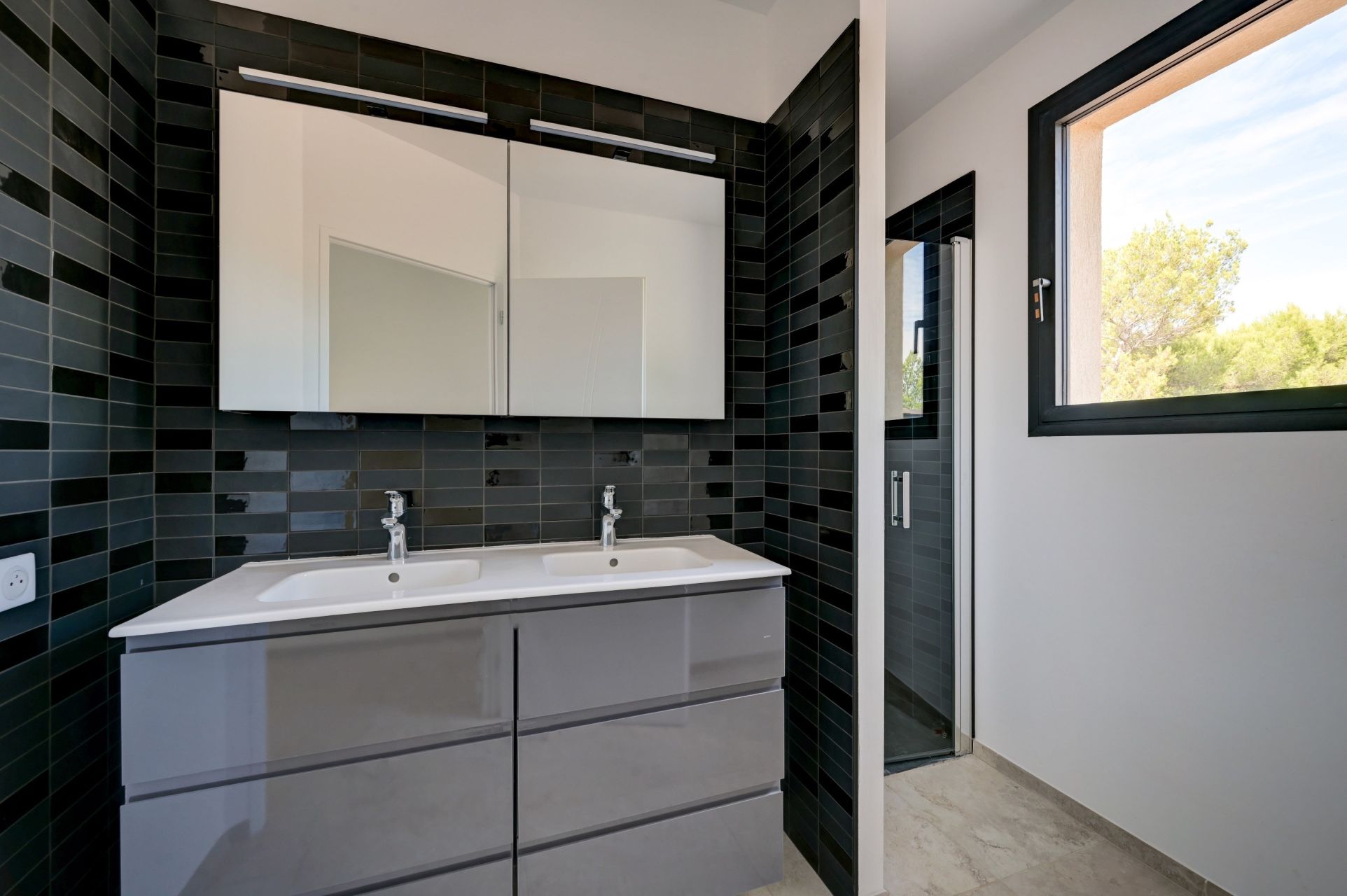 house 7 Rooms for rent on AIX EN PROVENCE (13100)