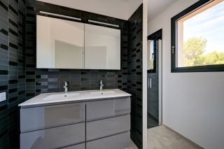 house 7 Rooms for rent on AIX EN PROVENCE (13100)