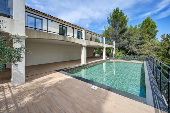 Rental House Aix-en-Provence 7&nbsp;Rooms 244&nbsp;m²