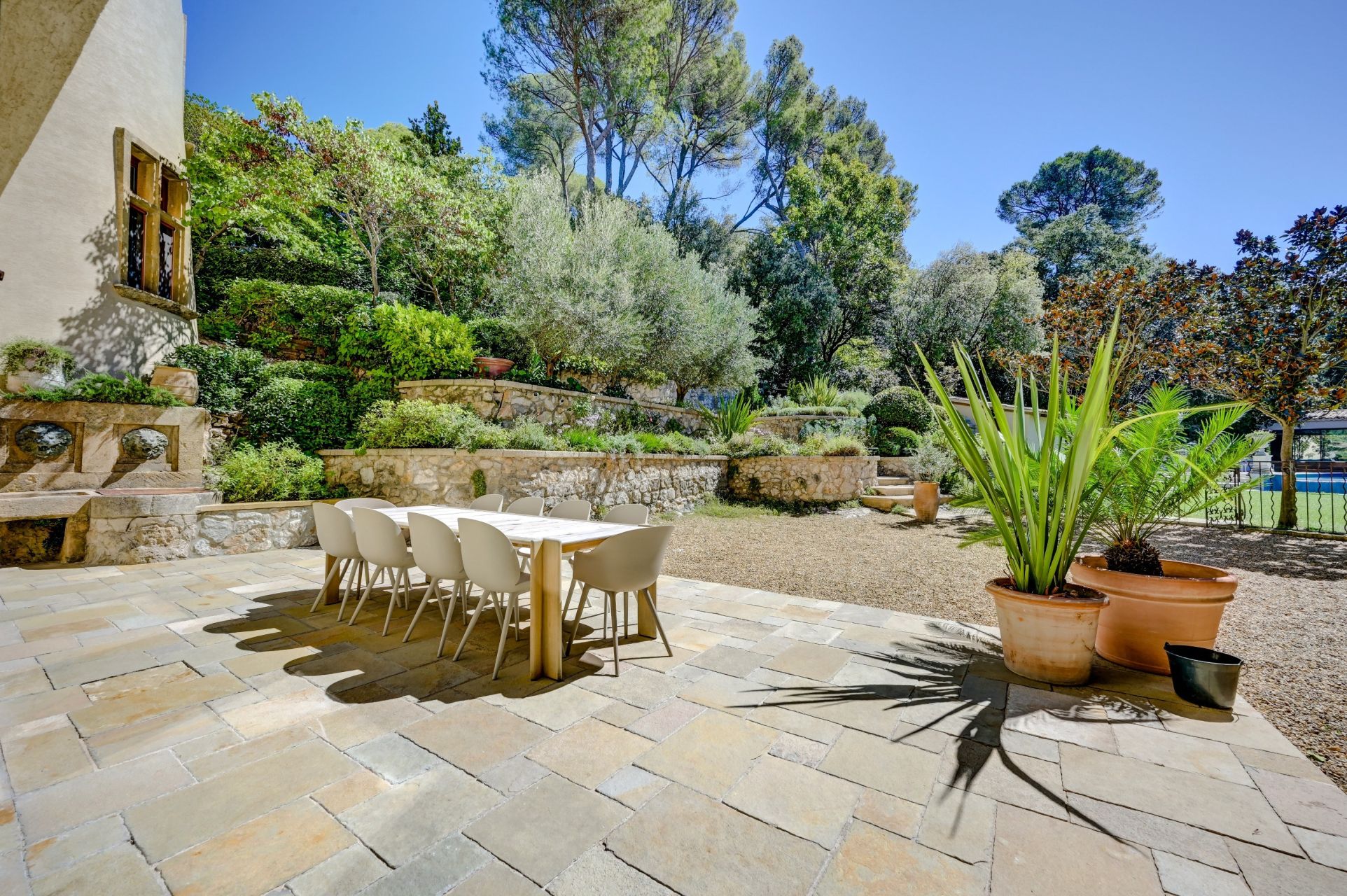 maison 20 Pièces en vente sur AIX EN PROVENCE (13100)