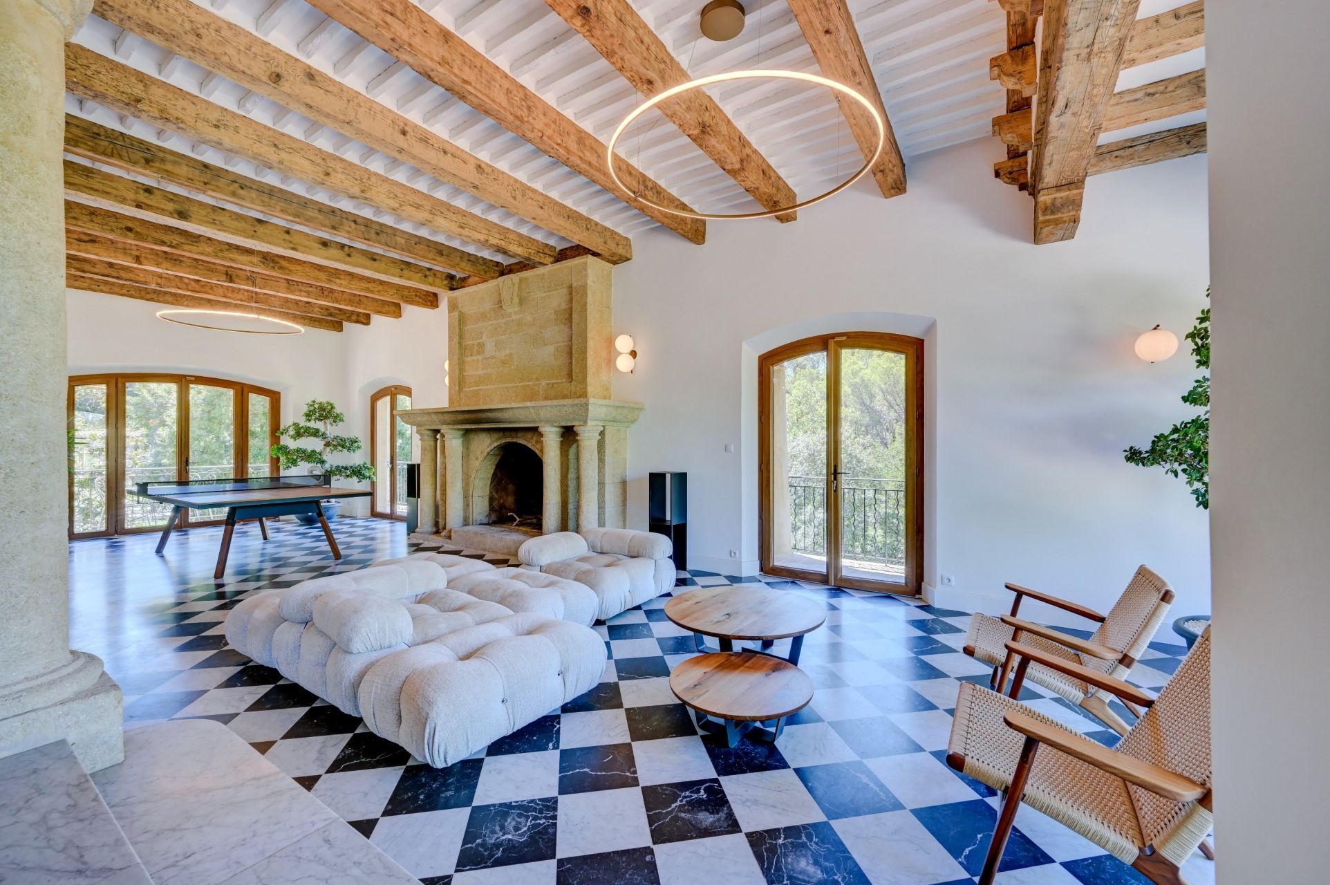 maison 20 Pièces en vente sur AIX EN PROVENCE (13100)