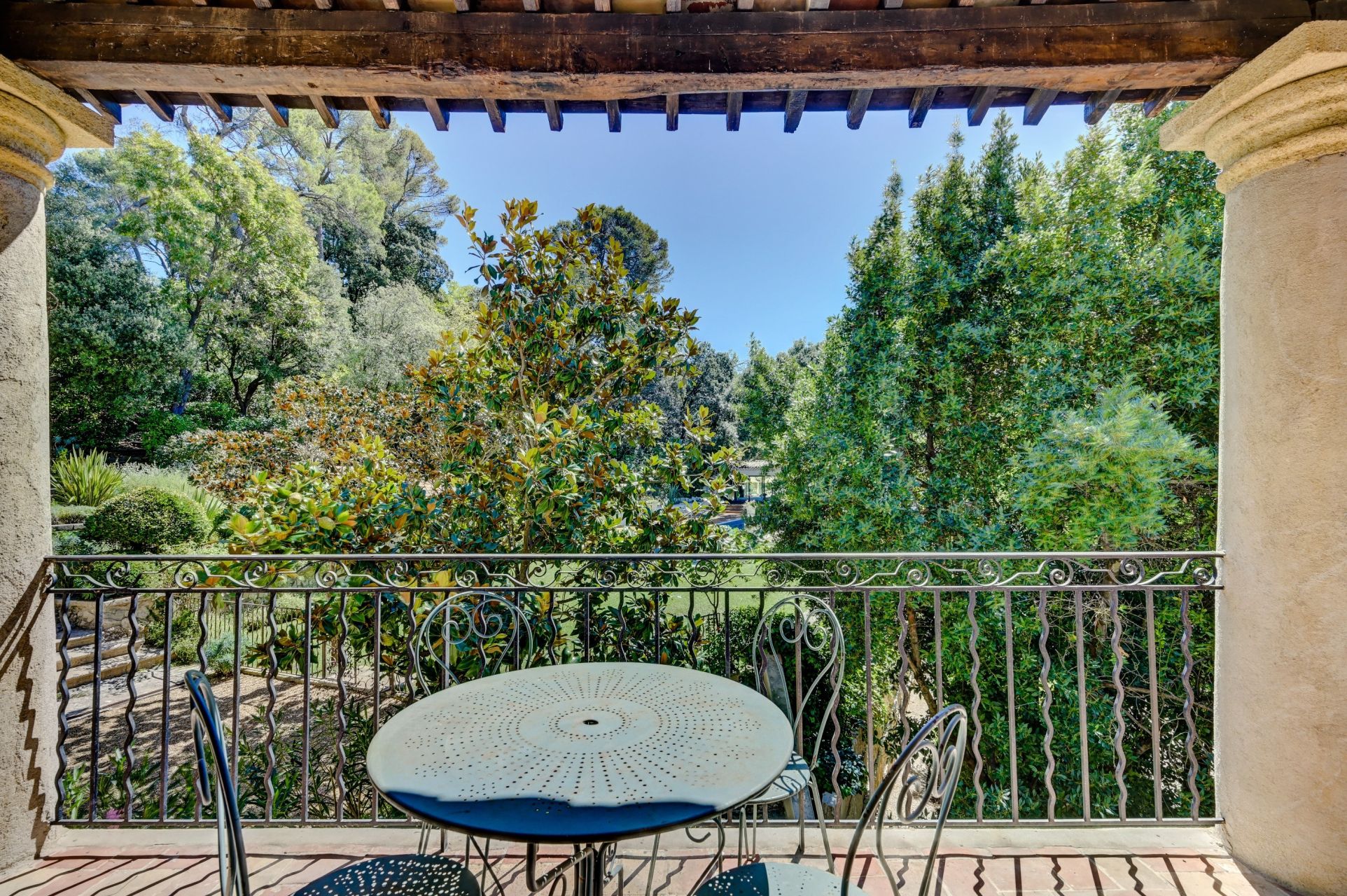 maison 20 Pièces en vente sur AIX EN PROVENCE (13100)