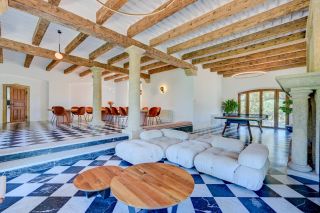 maison 20 Pièces en vente sur AIX EN PROVENCE (13100)