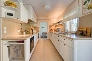 house 8 Rooms for sale on AIX EN PROVENCE (13090)