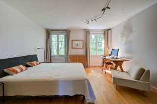 house 8 Rooms for sale on AIX EN PROVENCE (13090)