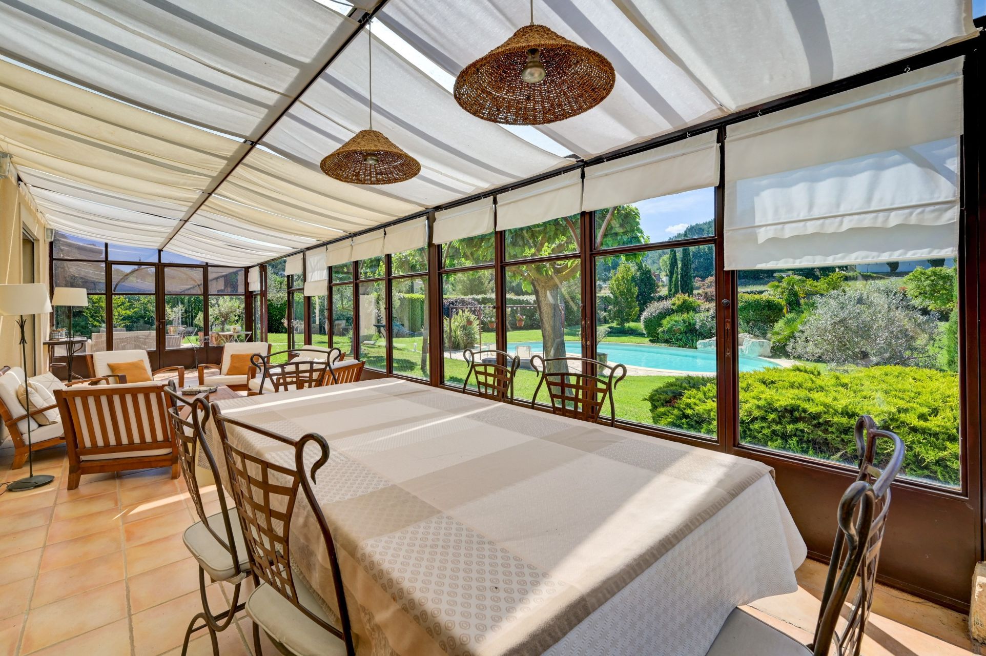 house 10 Rooms for sale on BOUC BEL AIR (13320)