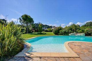 house 10 Rooms for sale on BOUC BEL AIR (13320)