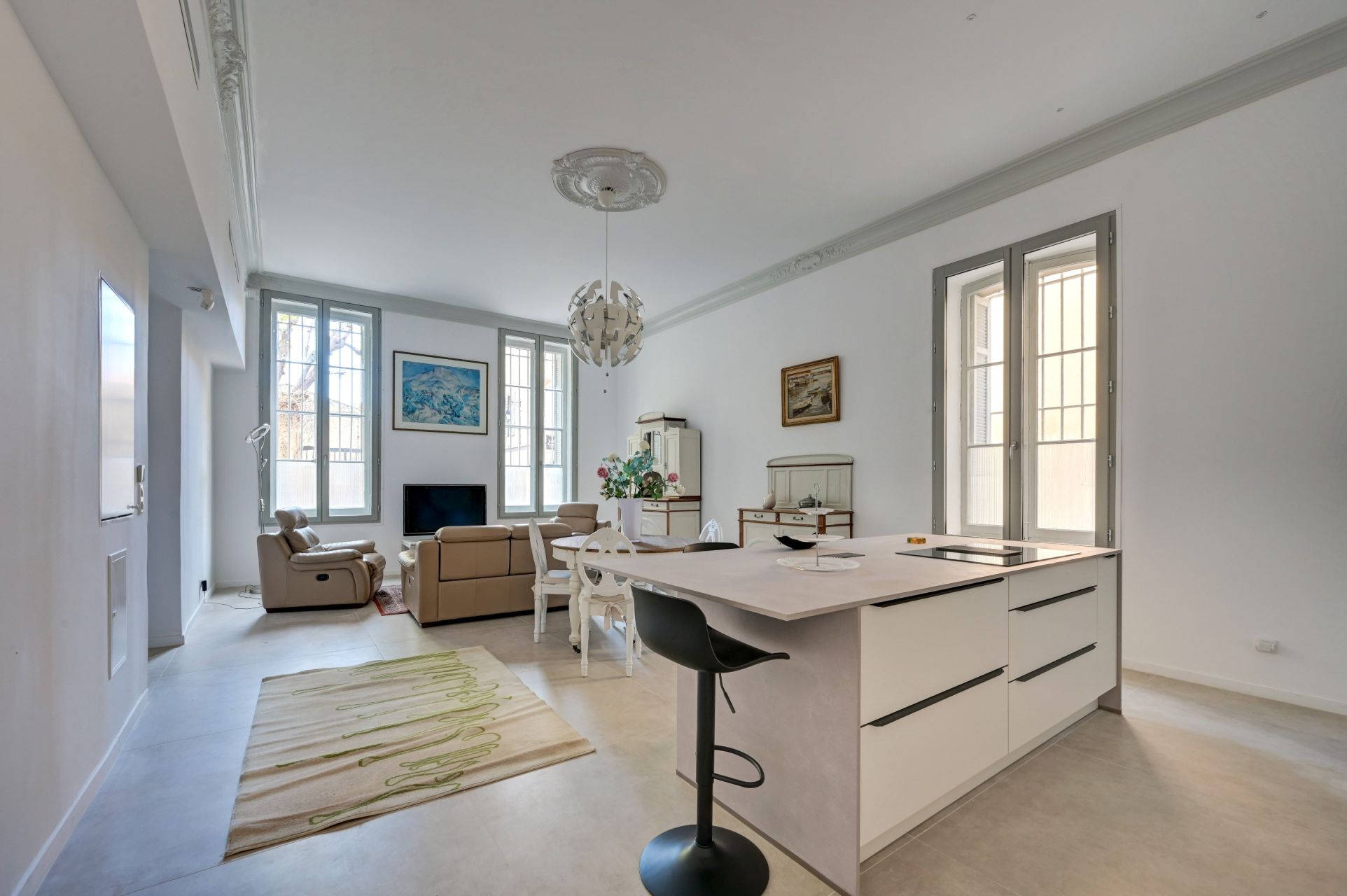 apartment 4 Rooms for sale on AIX EN PROVENCE (13100)