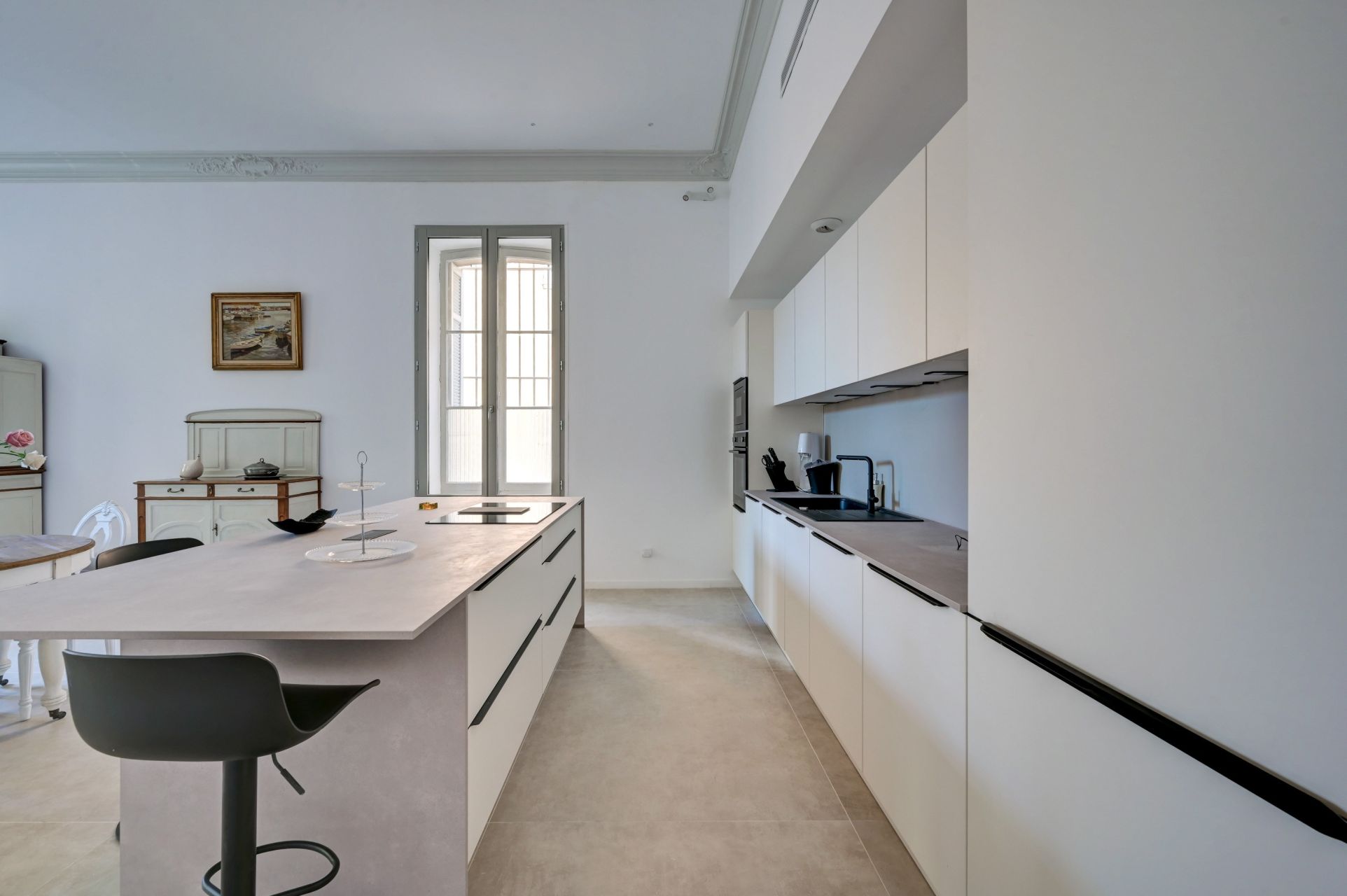 apartment 4 Rooms for sale on AIX EN PROVENCE (13100)