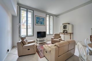 apartment 4 Rooms for sale on AIX EN PROVENCE (13100)