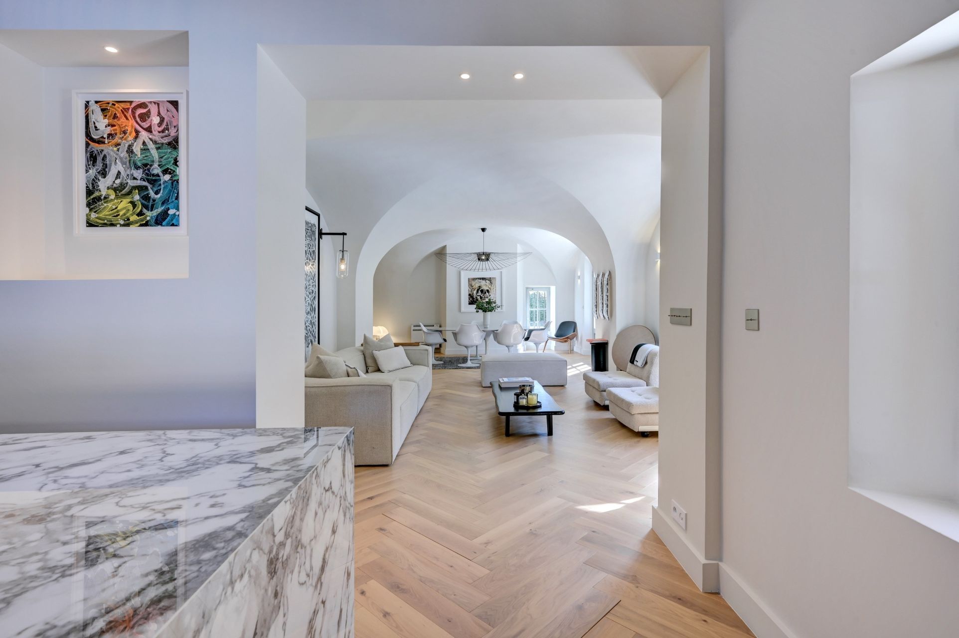 house 10 Rooms for sale on AIX EN PROVENCE (13100)