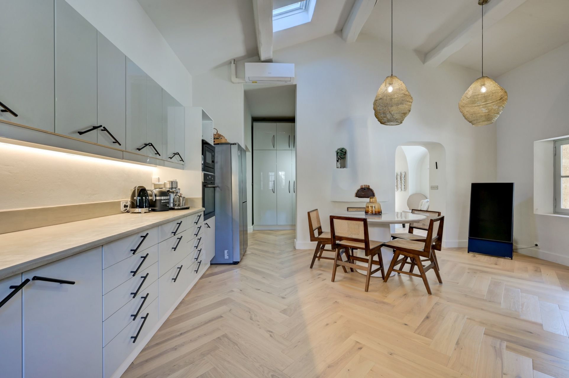 maison 10 Pièces en vente sur AIX EN PROVENCE (13100)