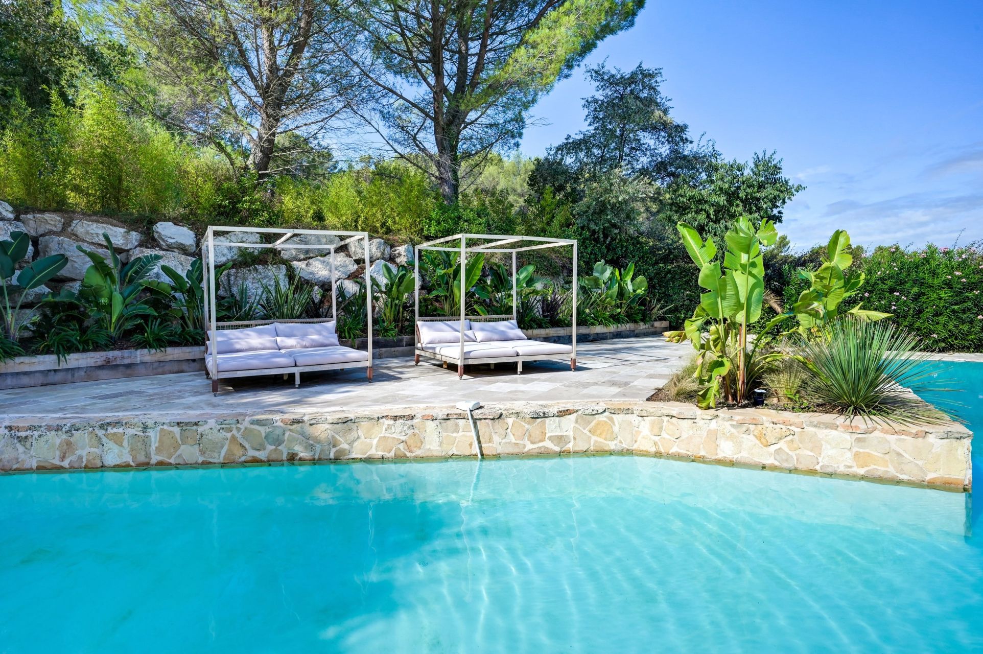 maison 10 Pièces en vente sur AIX EN PROVENCE (13100)