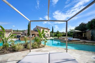 house 10 Rooms for sale on AIX EN PROVENCE (13100)