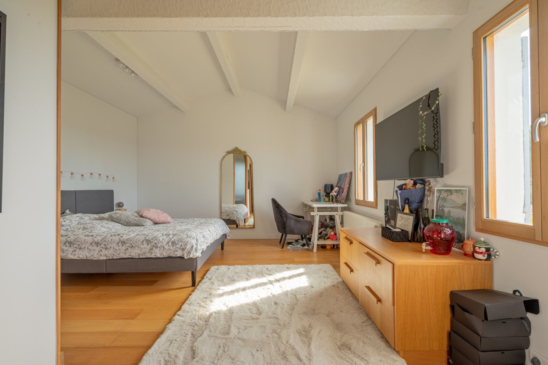 house 9 Rooms for sale on AIX EN PROVENCE (13100)