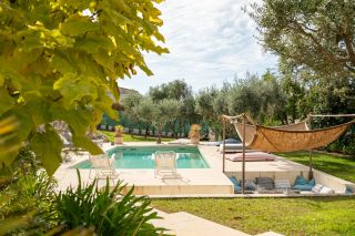 house 9 Rooms for sale on AIX EN PROVENCE (13100)