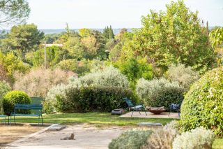 house 9 Rooms for sale on AIX EN PROVENCE (13100)