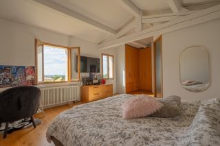 house 9 Rooms for sale on AIX EN PROVENCE (13100)