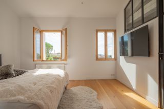 house 9 Rooms for sale on AIX EN PROVENCE (13100)