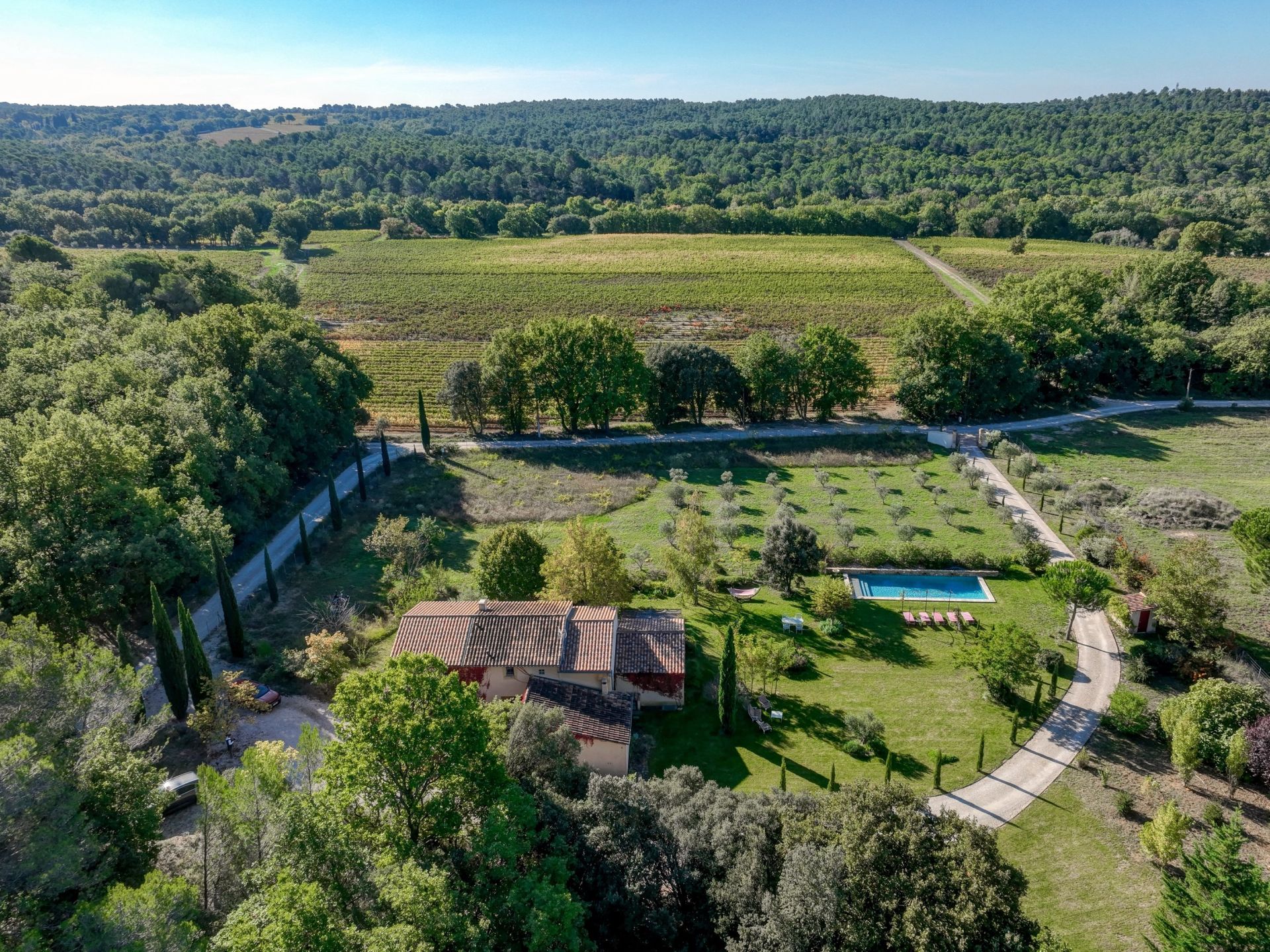 house 8 Rooms for sale on AIX EN PROVENCE (13100)