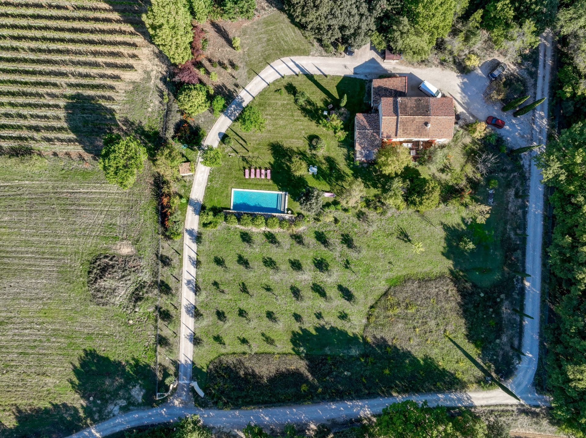 house 8 Rooms for sale on AIX EN PROVENCE (13100)