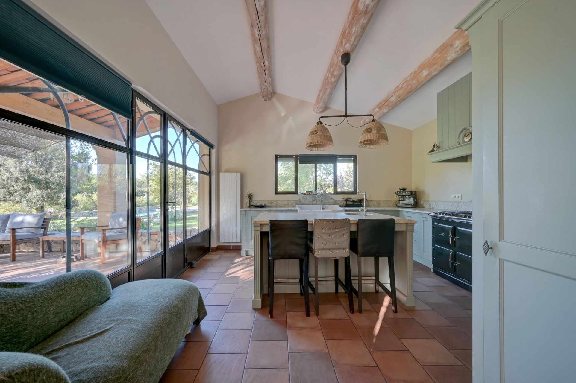 house 8 Rooms for sale on AIX EN PROVENCE (13100)