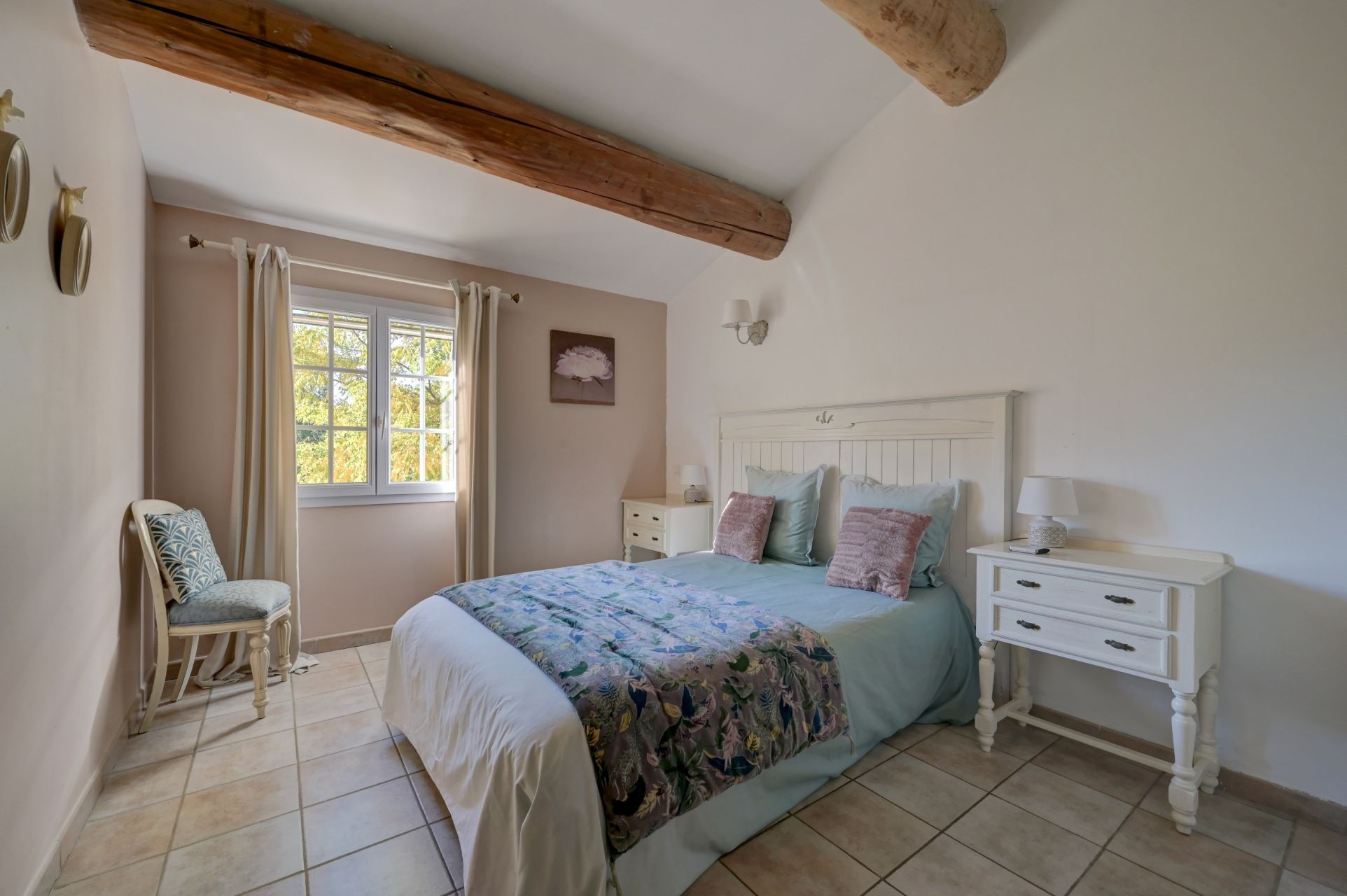 house 8 Rooms for sale on AIX EN PROVENCE (13100)