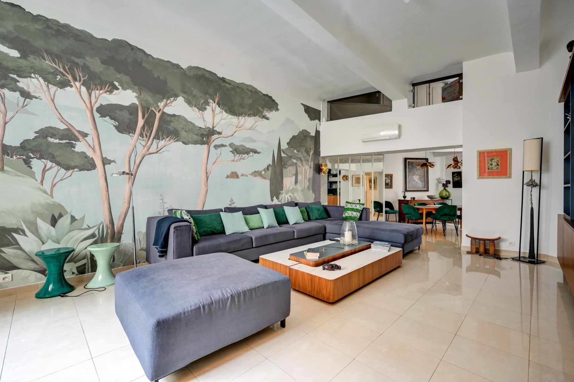 apartment 5 Rooms for sale on AIX EN PROVENCE (13100)