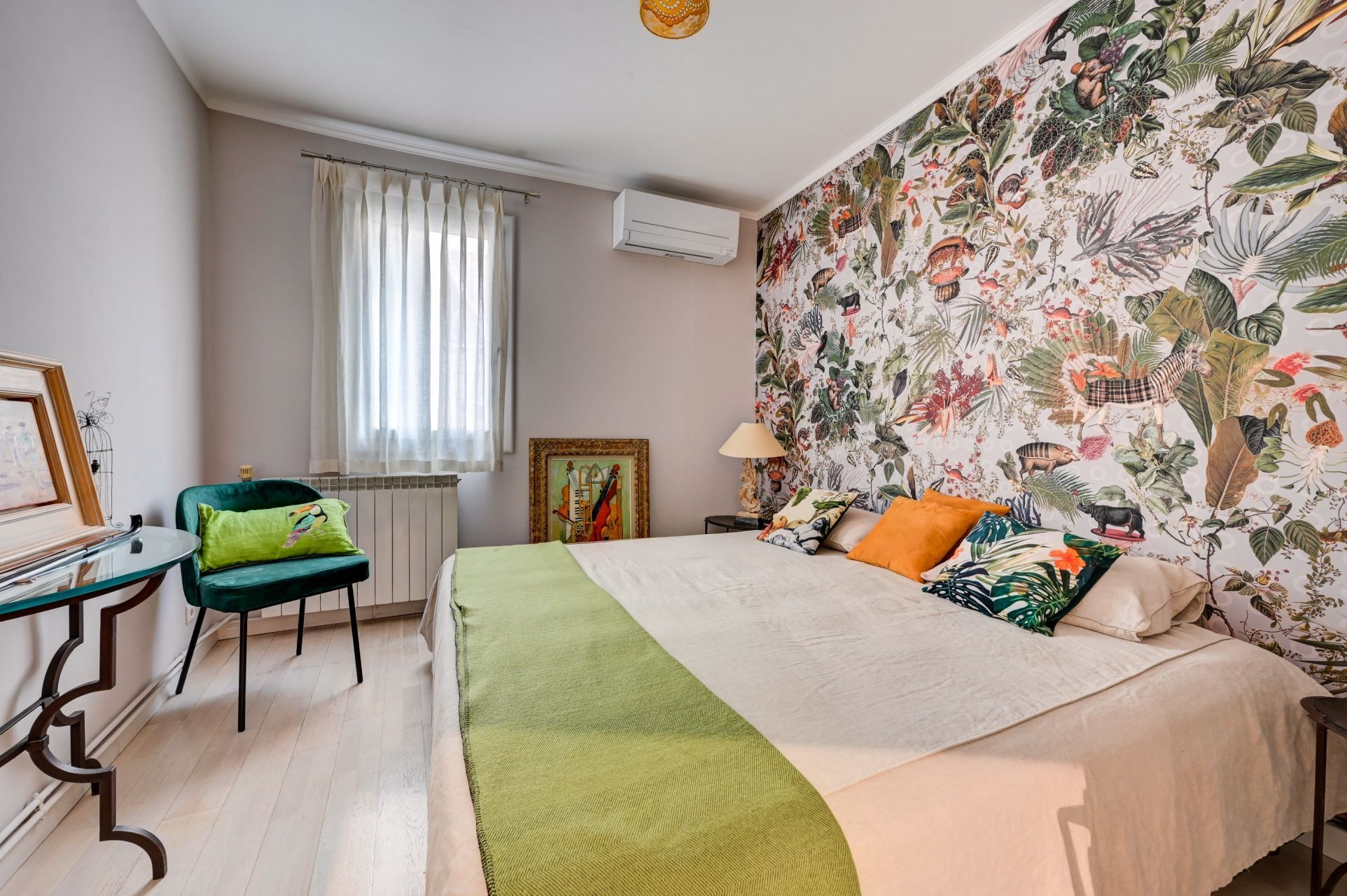 apartment 5 Rooms for sale on AIX EN PROVENCE (13100)