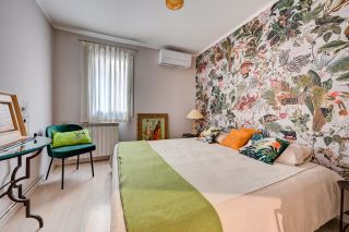 apartment 5 Rooms for sale on AIX EN PROVENCE (13100)