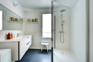 apartment 5 Rooms for sale on AIX EN PROVENCE (13100)