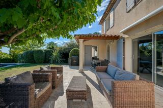 house 5 Rooms for sale on EGUILLES (13510)