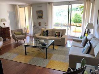 Location Appartement Aix-en-Provence 4 Pièces 115 m²
