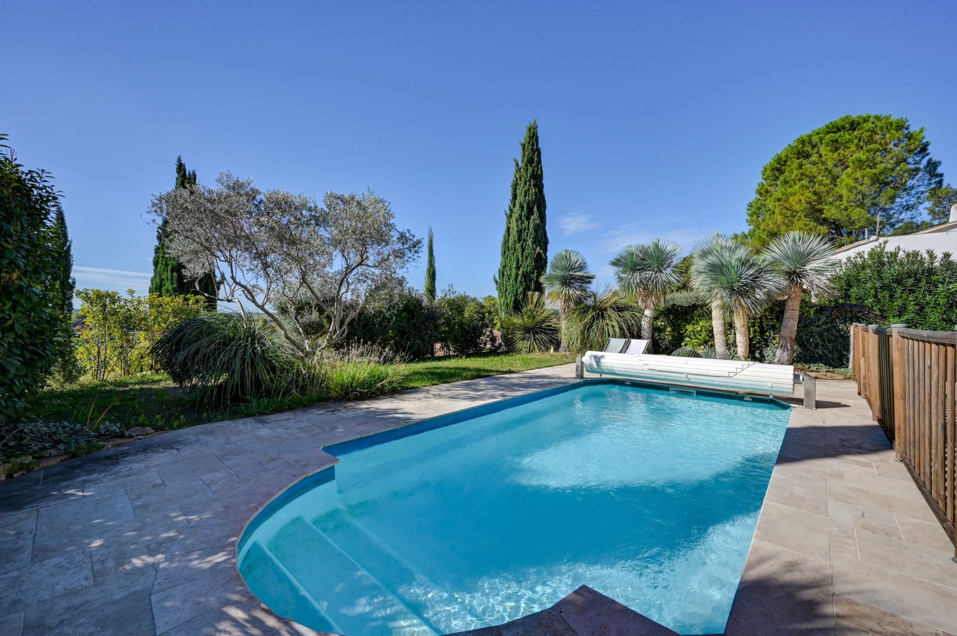 maison 5 Pièces en vente sur LUYNES (13080)