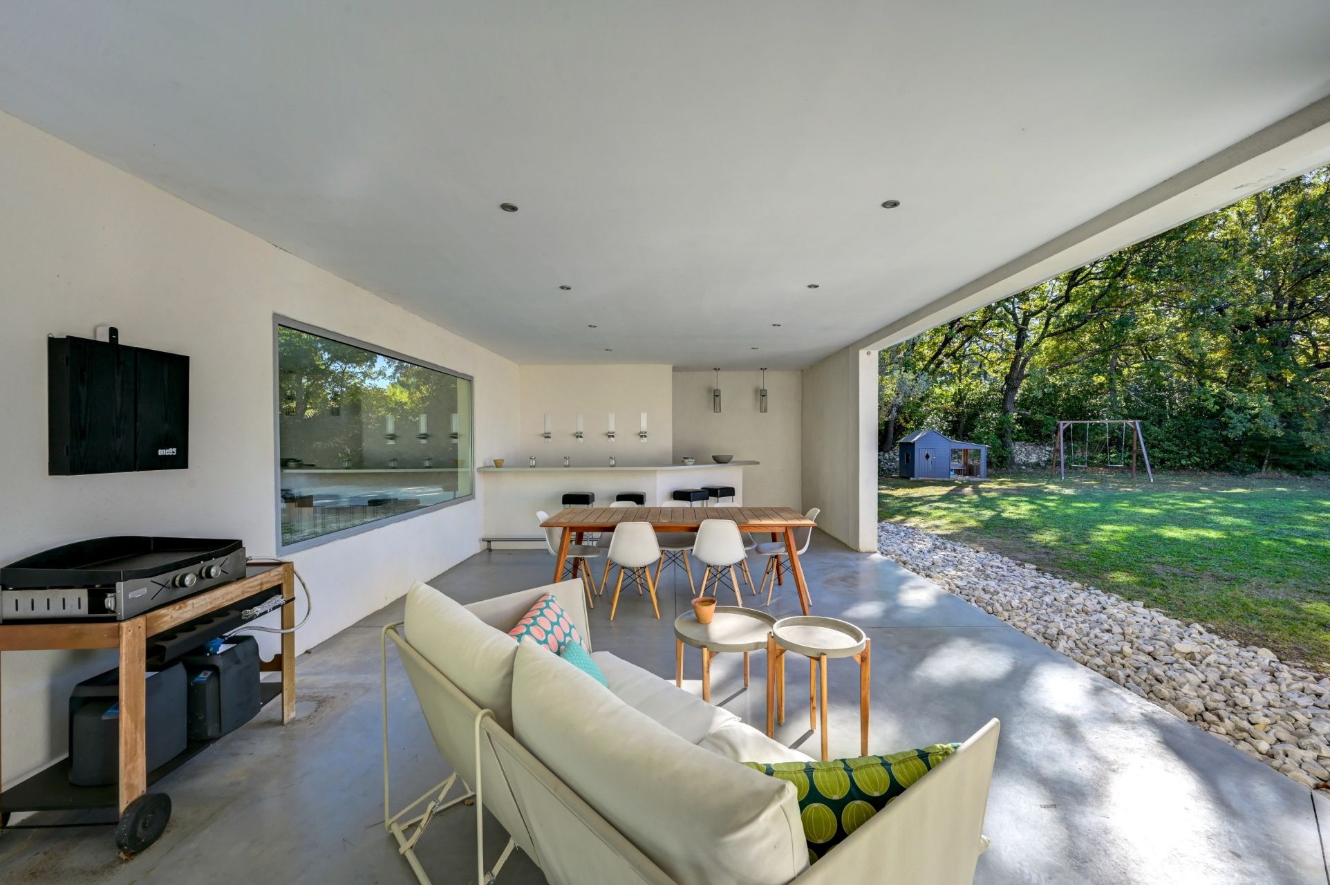 house 5 Rooms for sale on AIX EN PROVENCE (13100)