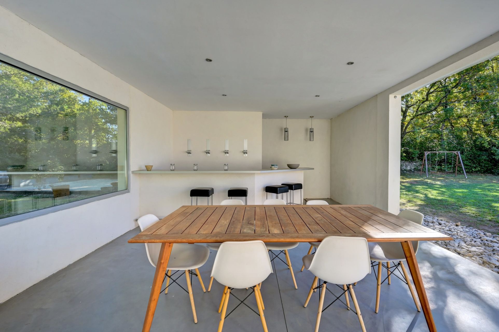 house 5 Rooms for sale on AIX EN PROVENCE (13100)