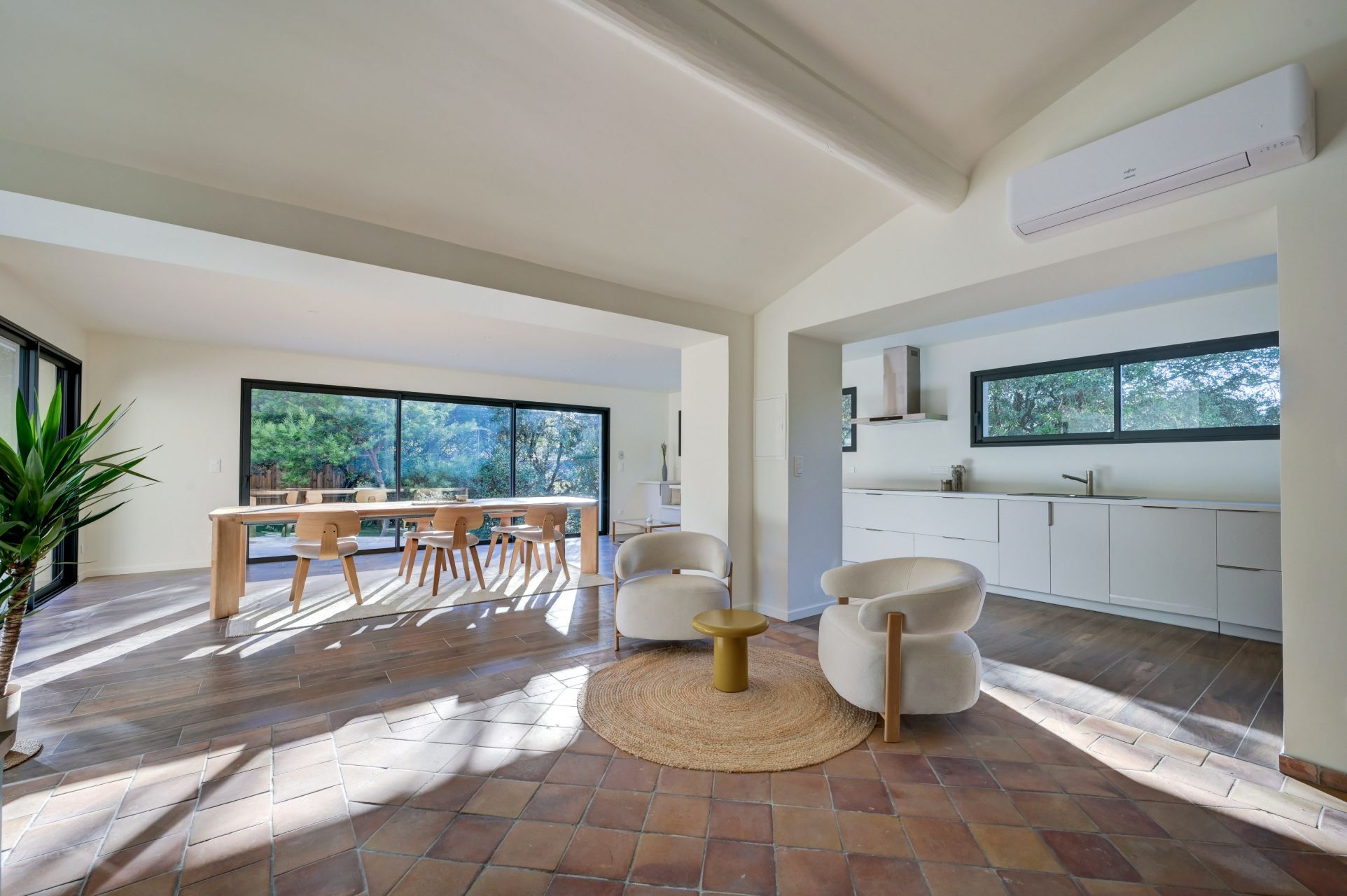 house 5 Rooms for sale on AIX EN PROVENCE (13100)