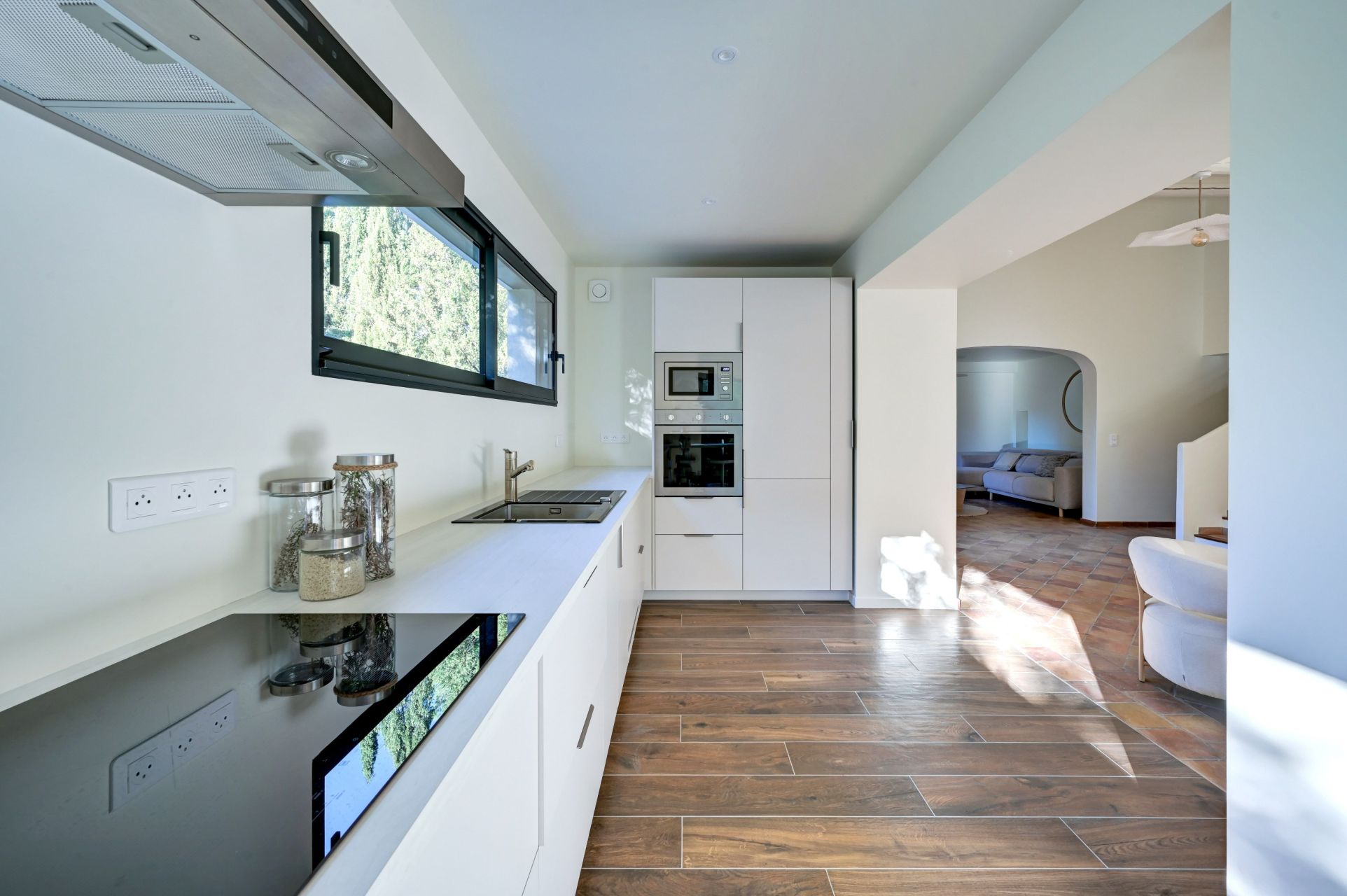 house 5 Rooms for sale on AIX EN PROVENCE (13100)