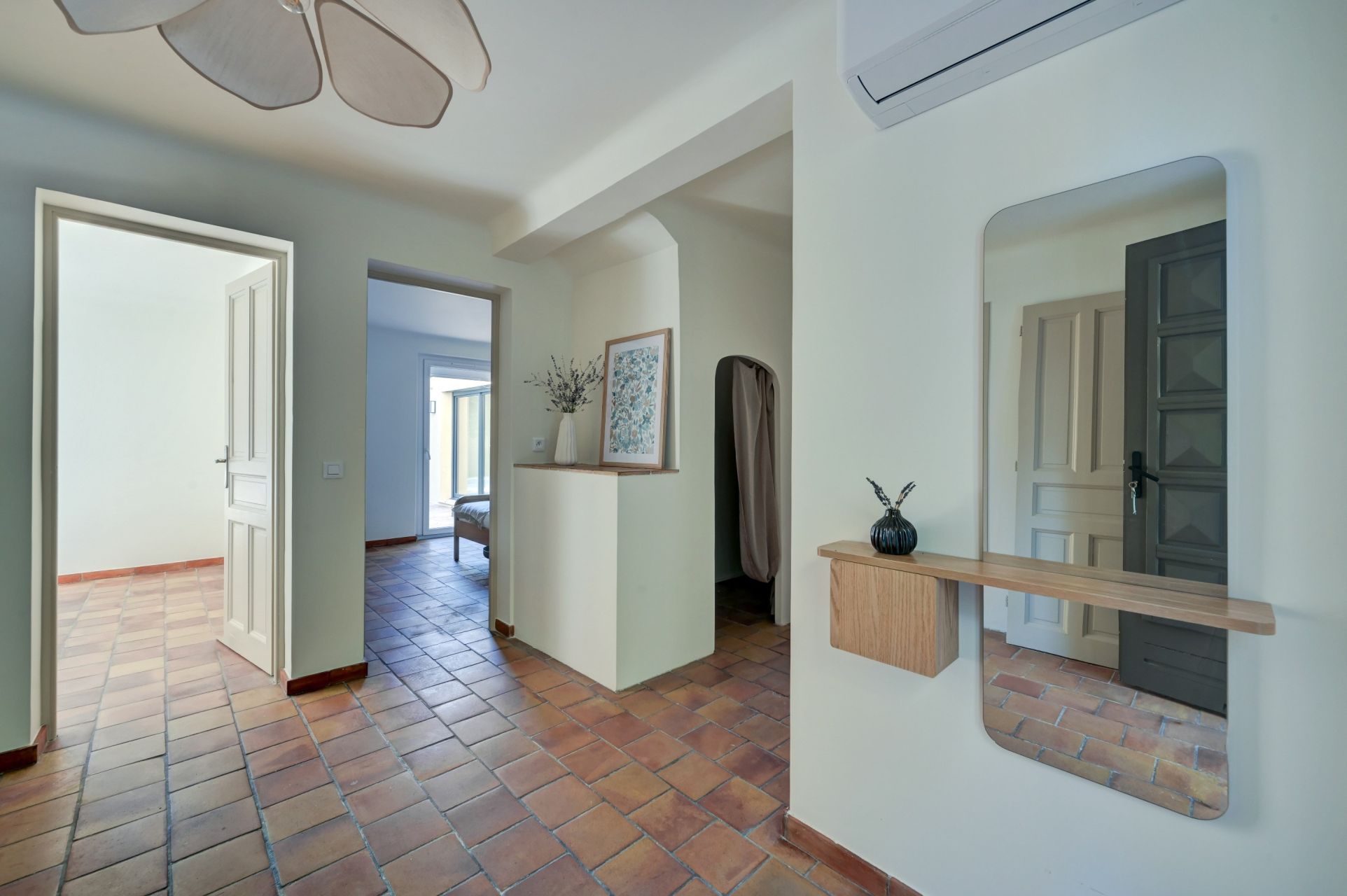 house 5 Rooms for sale on AIX EN PROVENCE (13100)