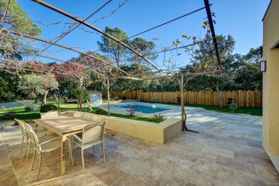 Sale House Aix-en-Provence 5&nbsp;Rooms 180&nbsp;m²