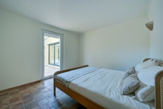 house 5 Rooms for sale on AIX EN PROVENCE (13100)
