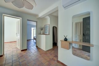 house 5 Rooms for sale on AIX EN PROVENCE (13100)