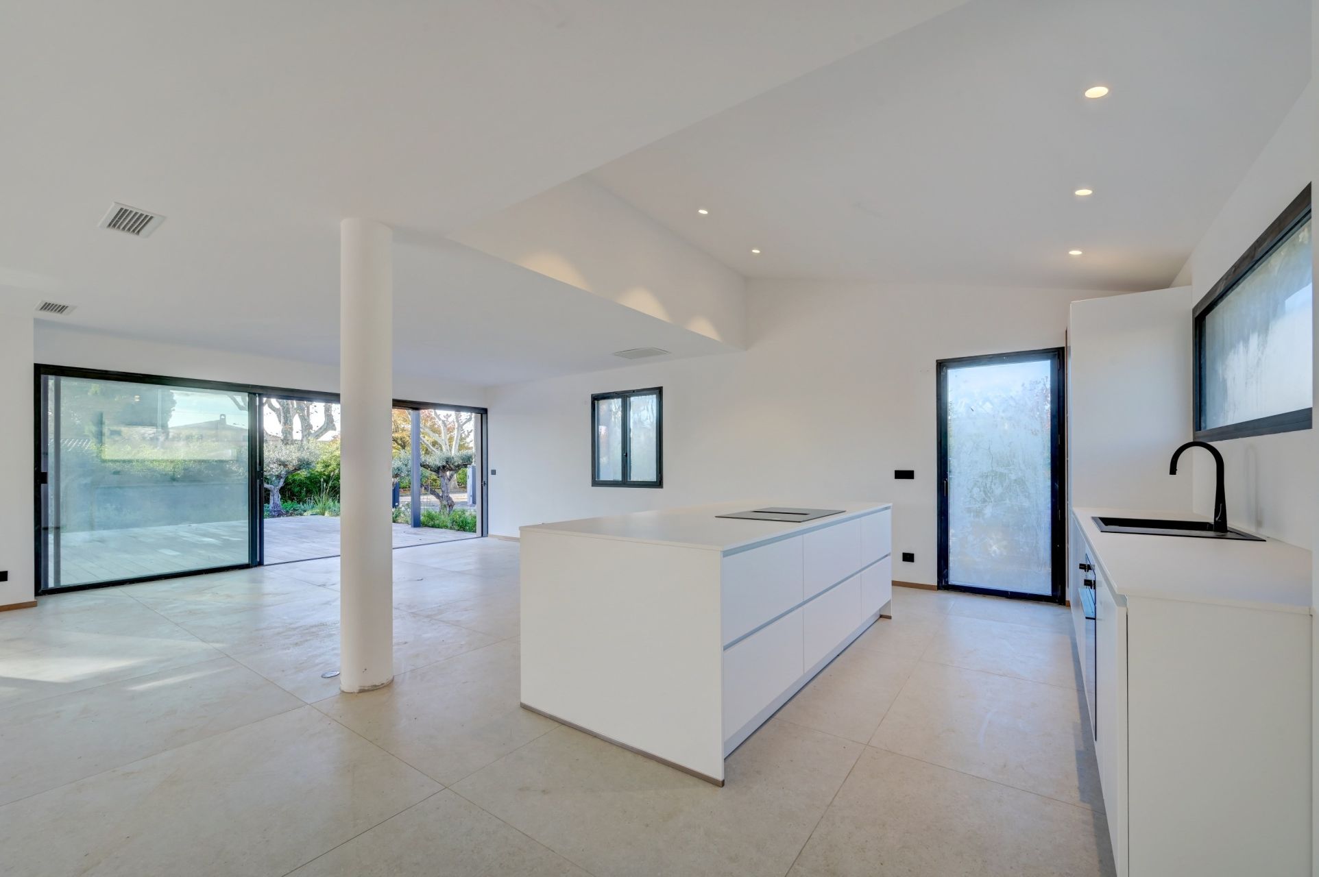 maison 8 Pièces en vente sur AIX EN PROVENCE (13100)