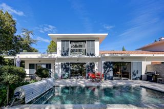 maison 5 Pièces en vente sur EGUILLES (13510)