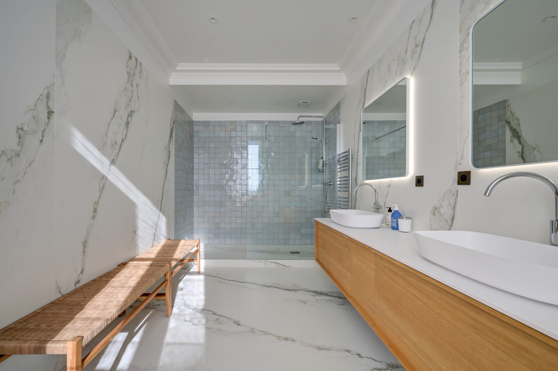 house 12 Rooms for sale on AIX EN PROVENCE (13100)