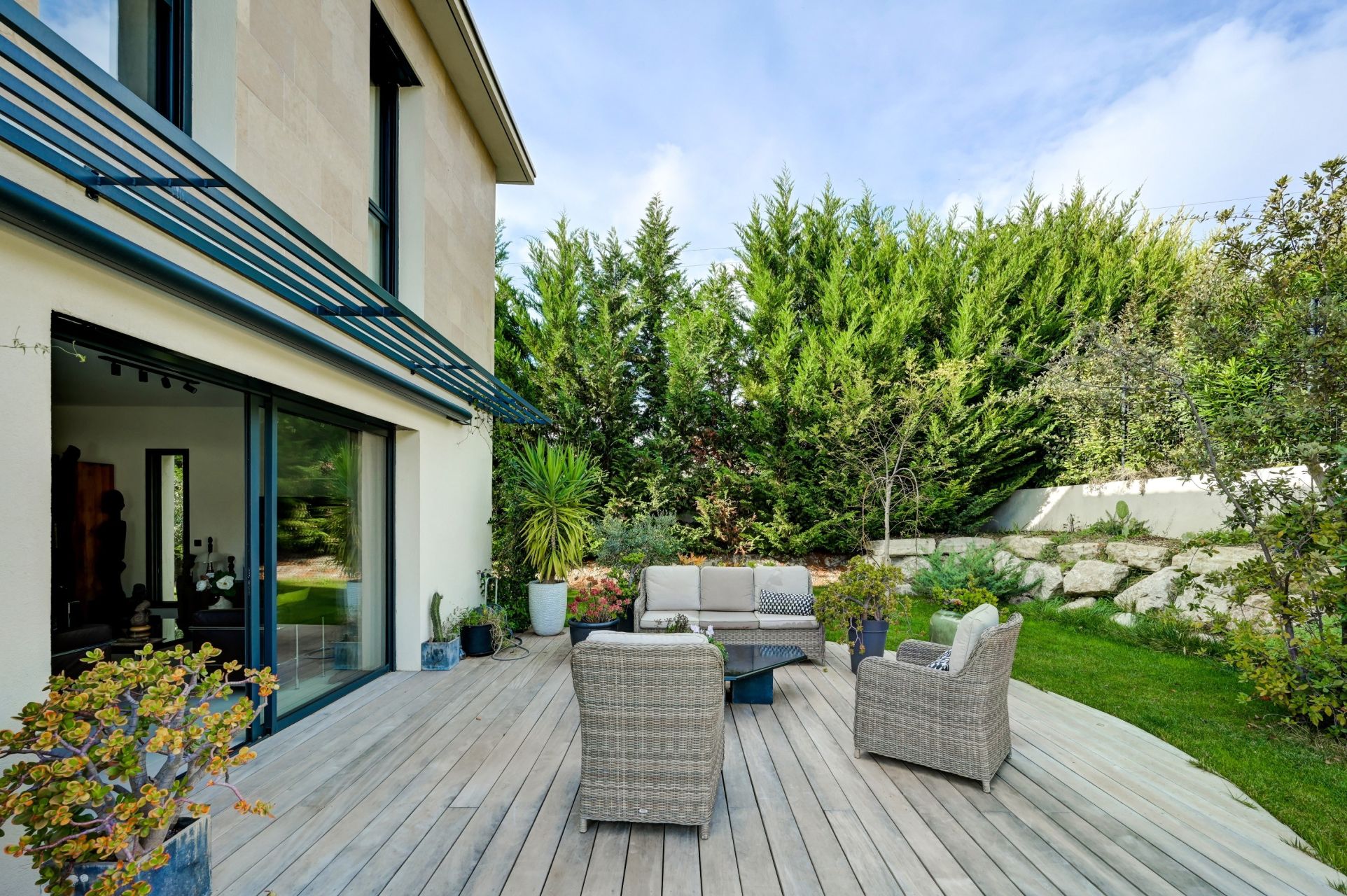 house 4 Rooms for sale on AIX EN PROVENCE (13090)